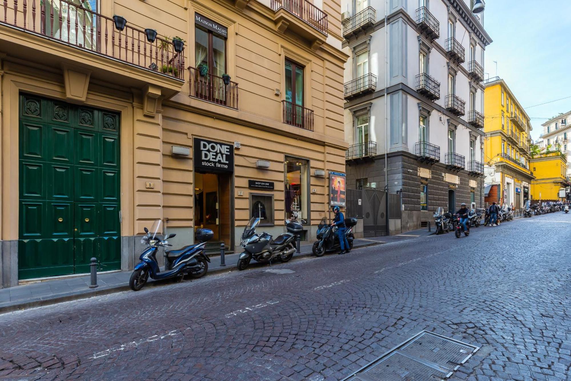Colonna By Wonderful Italy Appartement Naples